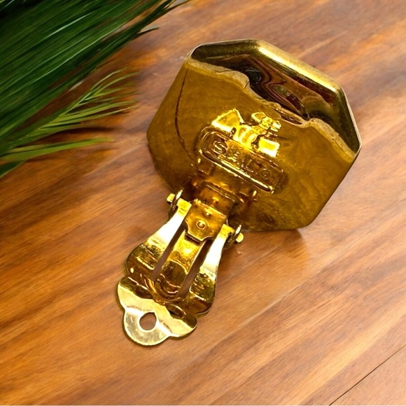 VINTAGE S.A.L. Clip-On Earring | Bold Gold Tone Rhinestone Statement Jewelry - Picture 5 of 10
